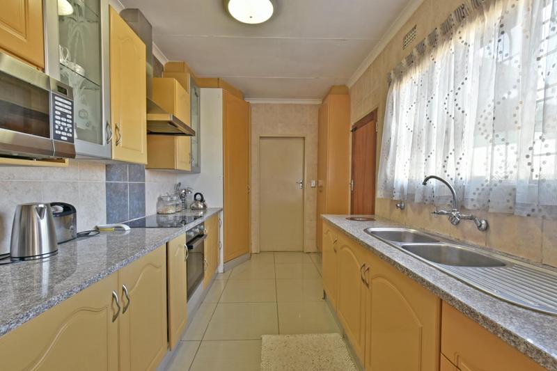 3 Bedroom Property for Sale in Klippoortje Gauteng