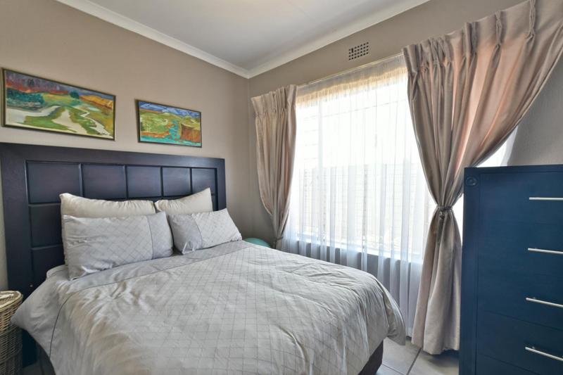 3 Bedroom Property for Sale in Klippoortje Gauteng