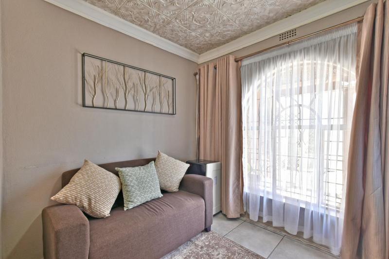 3 Bedroom Property for Sale in Klippoortje Gauteng