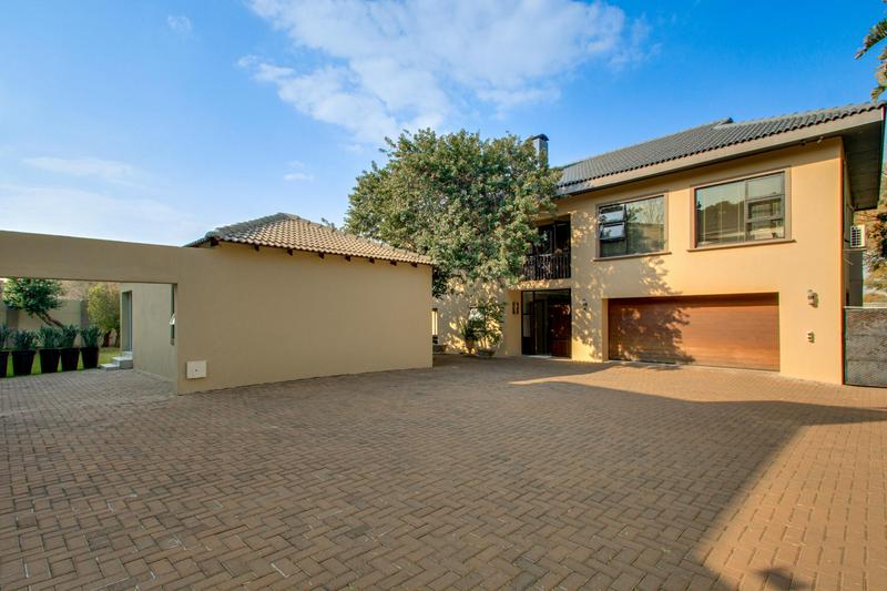 To Let 7 Bedroom Property for Rent in Bryanston Gauteng