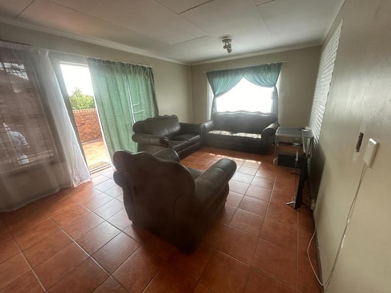 2 Bedroom Property for Sale in The Reeds Gauteng