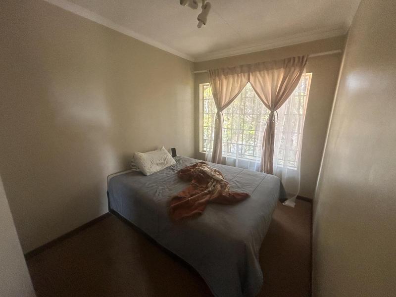 2 Bedroom Property for Sale in The Reeds Gauteng