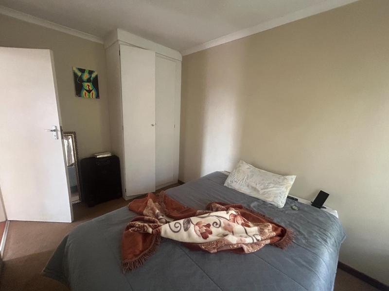 2 Bedroom Property for Sale in The Reeds Gauteng