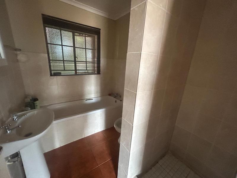 2 Bedroom Property for Sale in The Reeds Gauteng