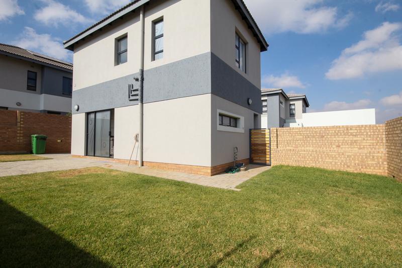 3 Bedroom Property for Sale in Thatchfield Gauteng