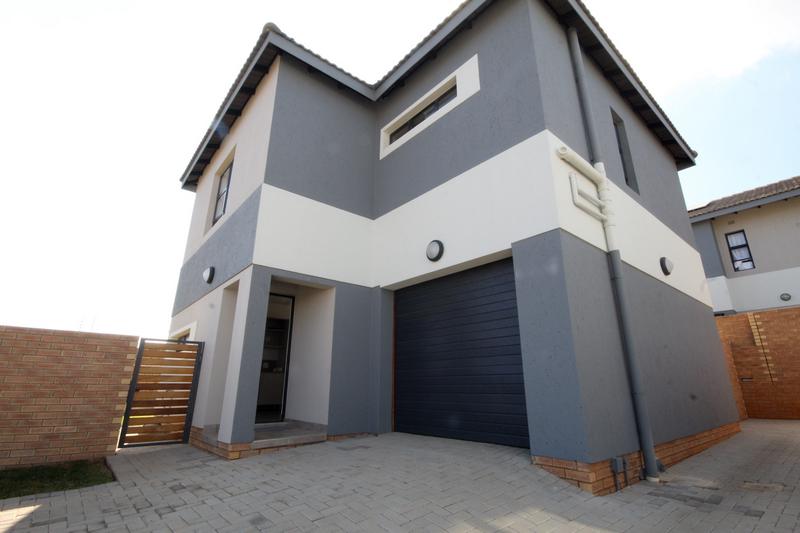 3 Bedroom Property for Sale in Thatchfield Gauteng