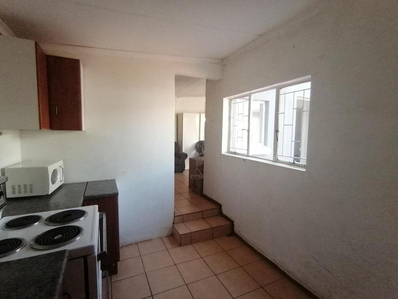 To Let 1 Bedroom Property for Rent in Florida Gauteng