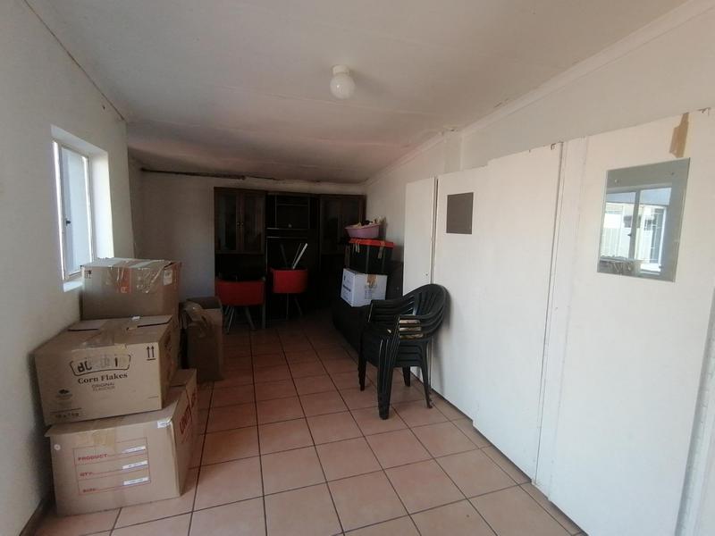 To Let 1 Bedroom Property for Rent in Florida Gauteng