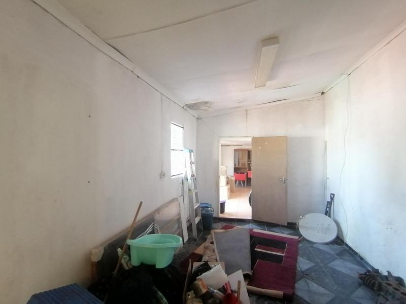 To Let 1 Bedroom Property for Rent in Florida Gauteng