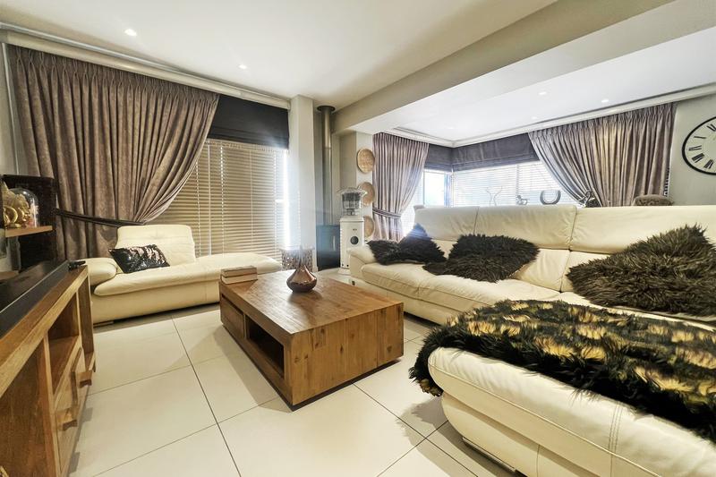 4 Bedroom Property for Sale in Bryanston Gauteng