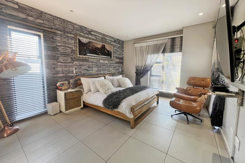 4 Bedroom Property for Sale in Bryanston Gauteng