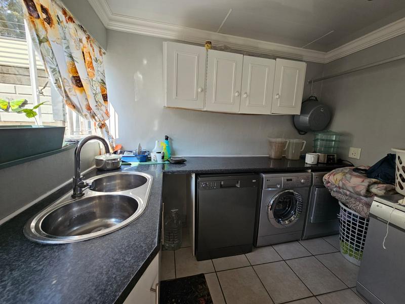 3 Bedroom Property for Sale in Bonaero Park Gauteng