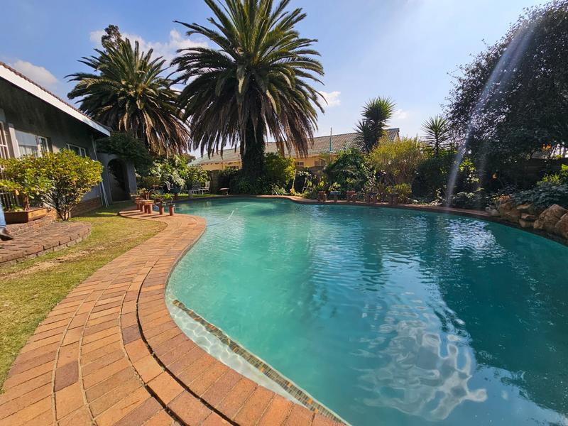 3 Bedroom Property for Sale in Bonaero Park Gauteng