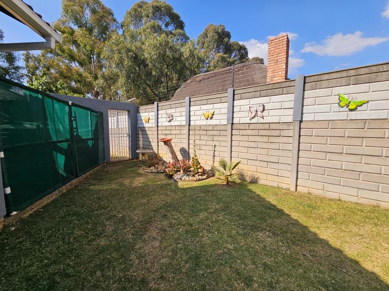 3 Bedroom Property for Sale in Bonaero Park Gauteng