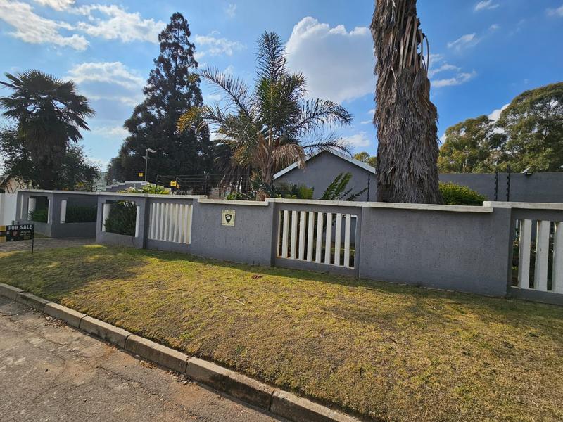 3 Bedroom Property for Sale in Bonaero Park Gauteng