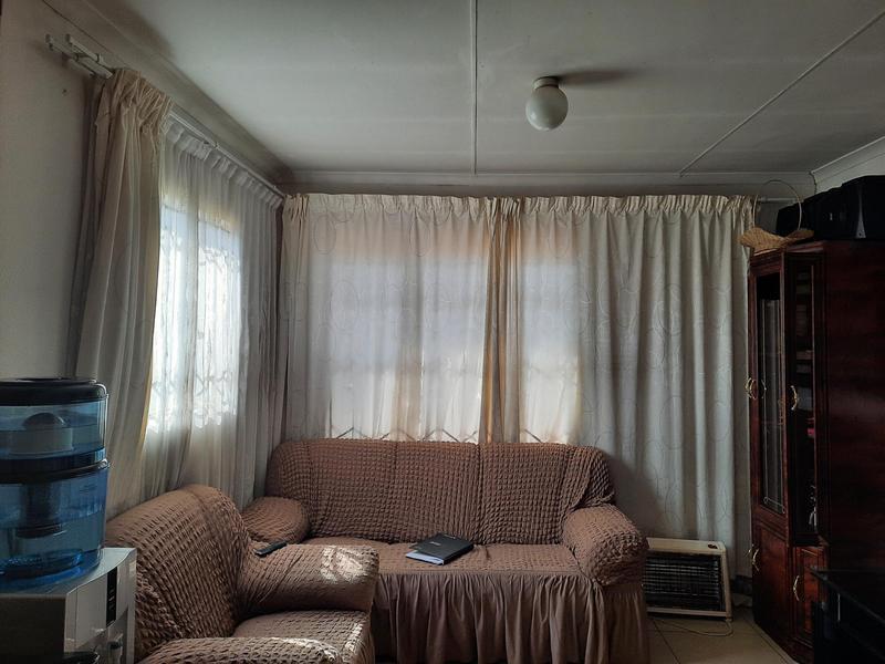 2 Bedroom Property for Sale in Palm Springs Gauteng