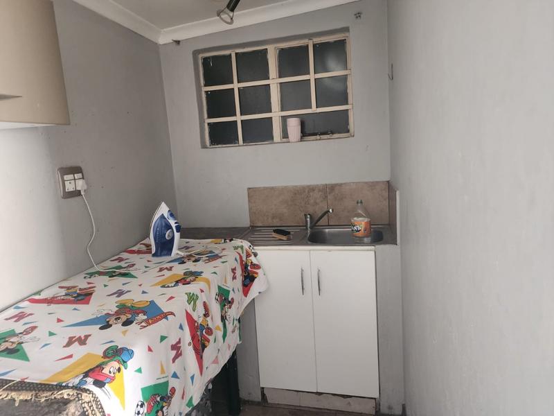 To Let 1 Bedroom Property for Rent in Kensington Gauteng