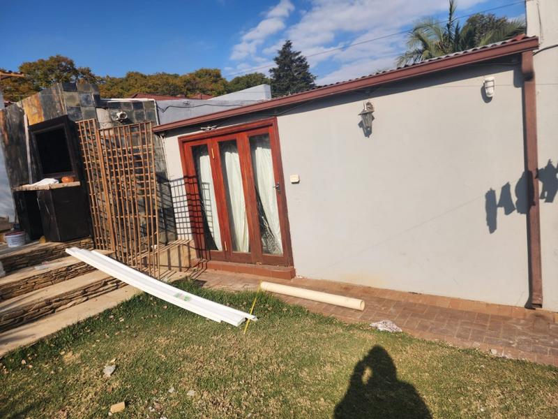 To Let 1 Bedroom Property for Rent in Kensington Gauteng