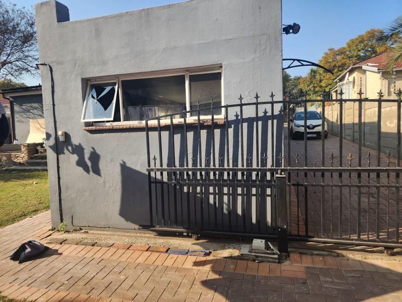 To Let 1 Bedroom Property for Rent in Kensington Gauteng