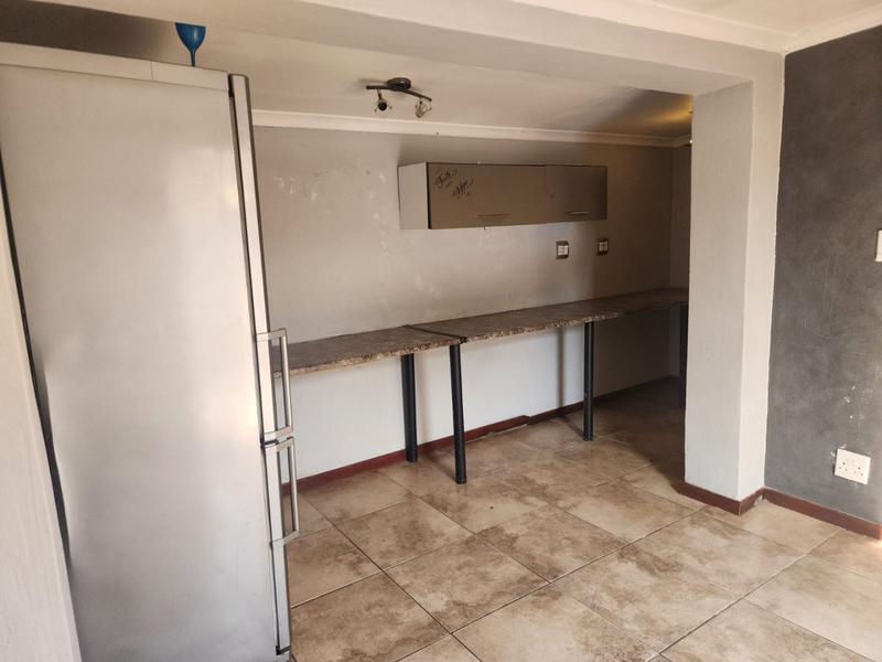 To Let 1 Bedroom Property for Rent in Kensington Gauteng