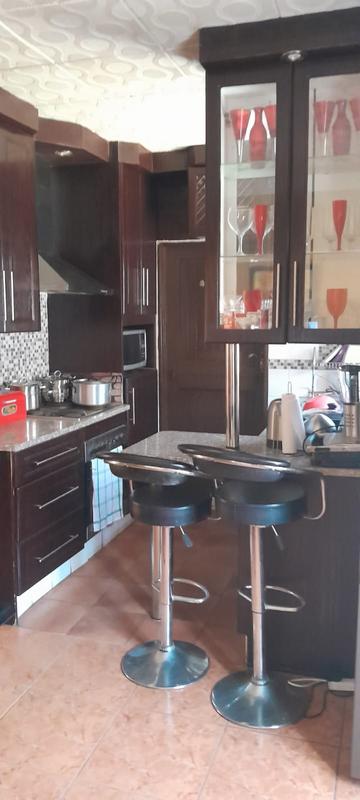 3 Bedroom Property for Sale in Commercia Gauteng