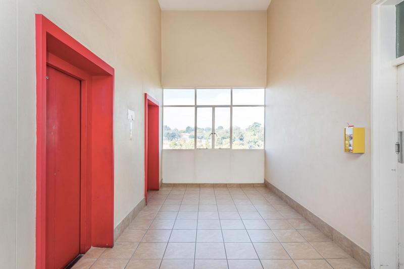 1 Bedroom Property for Sale in Bedfordview Gauteng