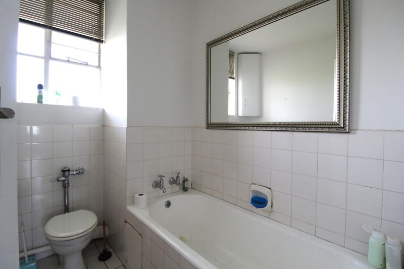 1 Bedroom Property for Sale in Bedfordview Gauteng