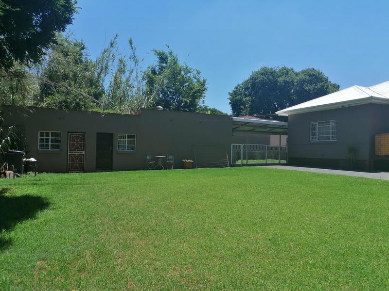 To Let 4 Bedroom Property for Rent in Dalview Gauteng