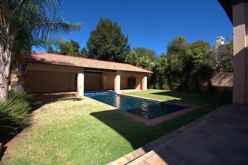 4 Bedroom Property for Sale in Featherbrooke Estate Gauteng