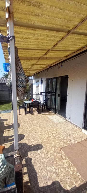 To Let 1 Bedroom Property for Rent in Birchleigh North Gauteng