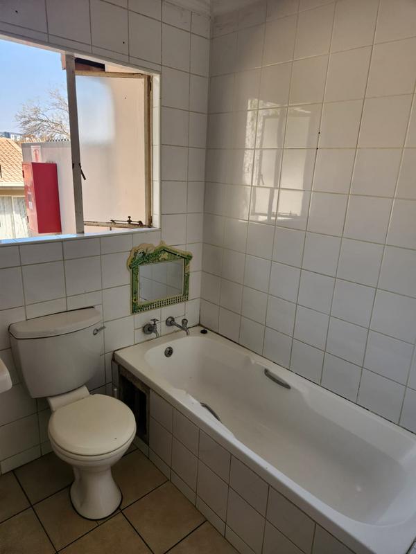 3 Bedroom Property for Sale in Country View Gauteng