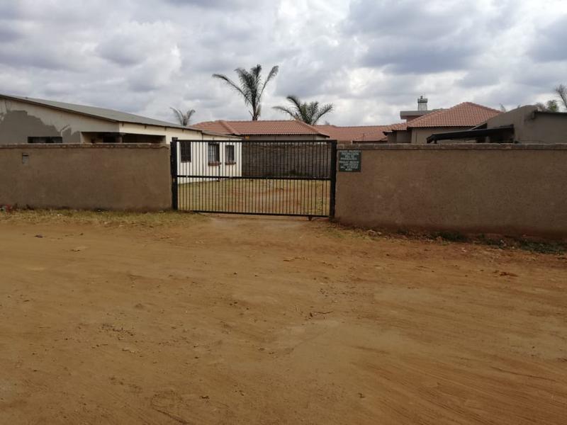 3 Bedroom Property for Sale in Simunye Gauteng