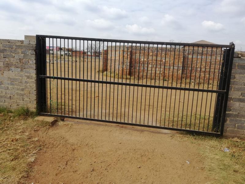 3 Bedroom Property for Sale in Simunye Gauteng