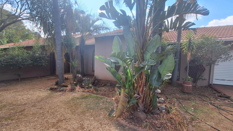 3 Bedroom Property for Sale in Wierda Park Gauteng