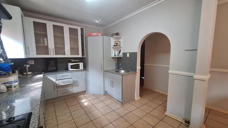 3 Bedroom Property for Sale in Wierda Park Gauteng