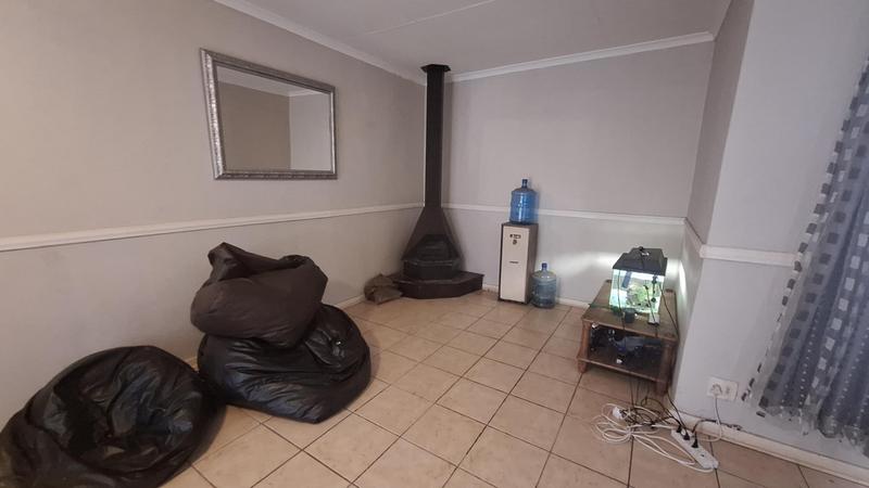 3 Bedroom Property for Sale in Wierda Park Gauteng