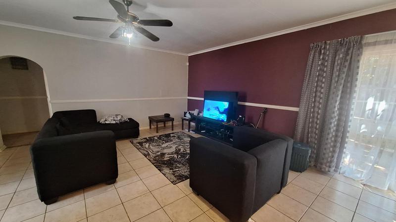 3 Bedroom Property for Sale in Wierda Park Gauteng