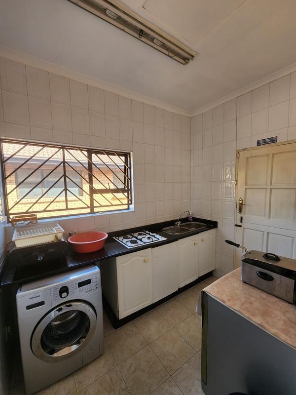 4 Bedroom Property for Sale in Laudium Gauteng