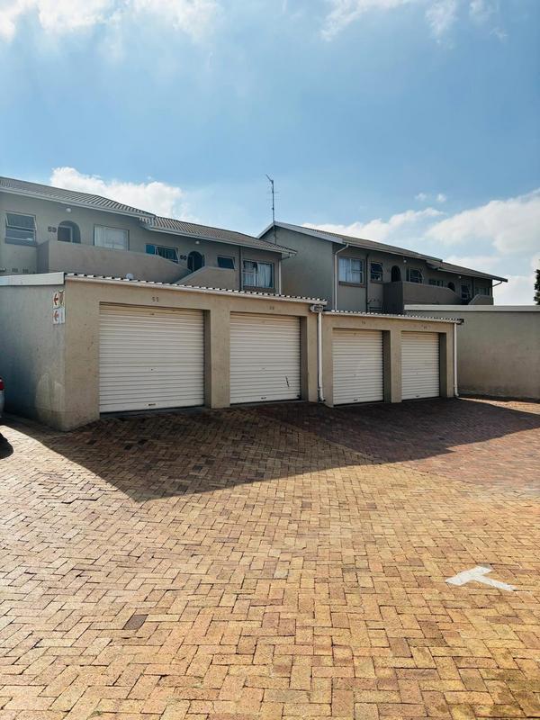 To Let 2 Bedroom Property for Rent in Buccleuch Gauteng