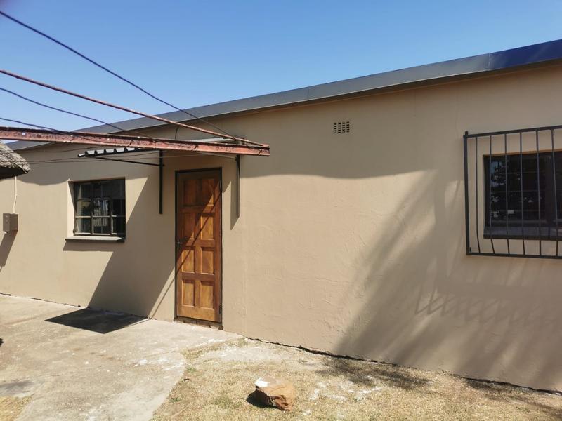 To Let 1 Bedroom Property for Rent in Strubenvale Gauteng