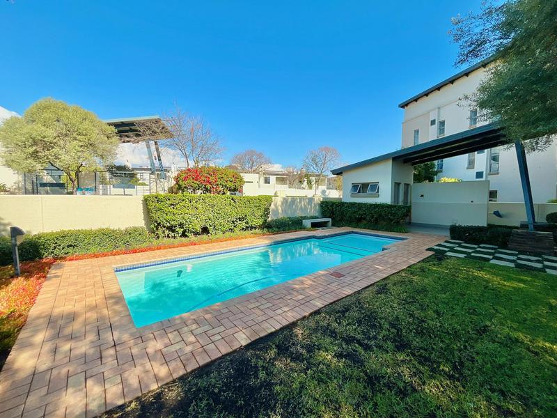 2 Bedroom Property for Sale in Lonehill Gauteng