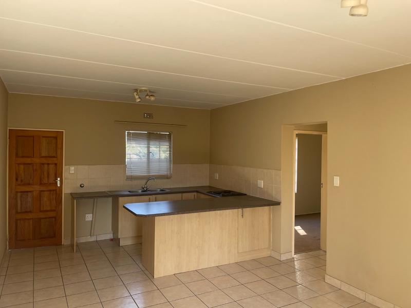 To Let 2 Bedroom Property for Rent in Radiokop Gauteng