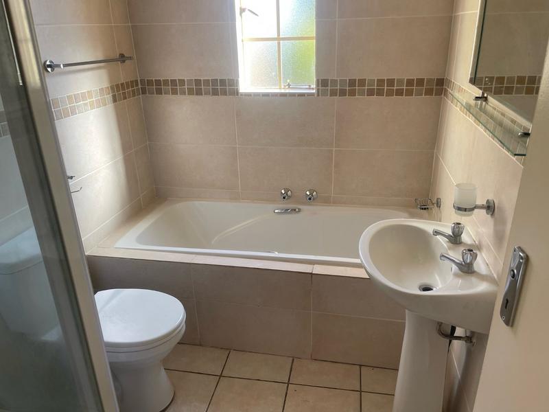 To Let 2 Bedroom Property for Rent in Radiokop Gauteng