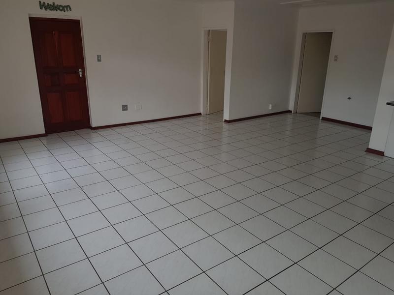 1 Bedroom Property for Sale in Helderkruin Gauteng