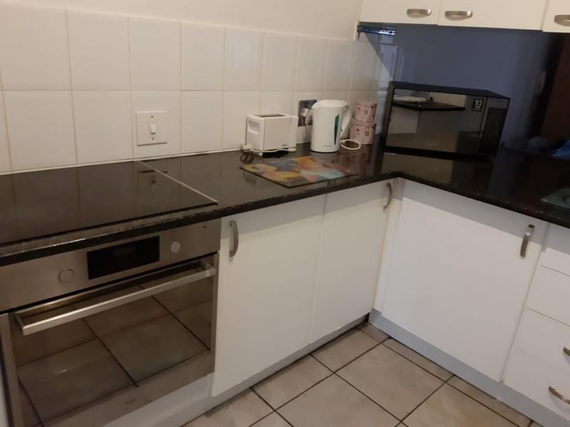 1 Bedroom Property for Sale in Helderkruin Gauteng