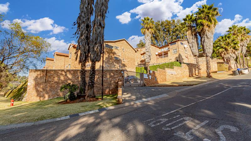 1 Bedroom Property for Sale in Helderkruin Gauteng