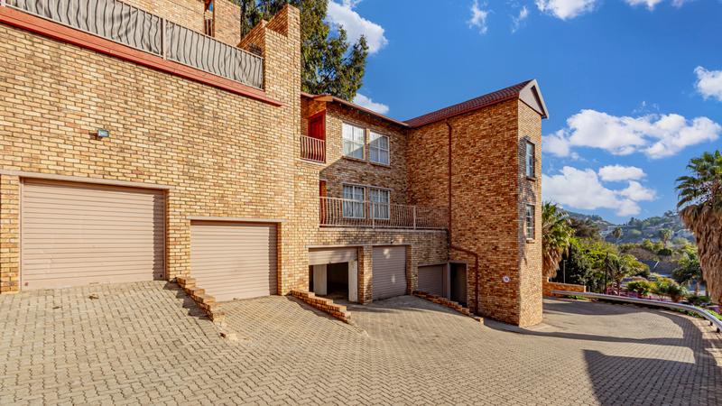 1 Bedroom Property for Sale in Helderkruin Gauteng