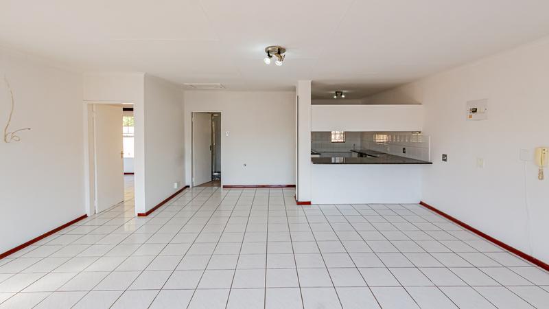 1 Bedroom Property for Sale in Helderkruin Gauteng