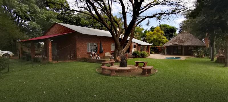 3 Bedroom Property for Sale in Haakdoornboom AH Gauteng