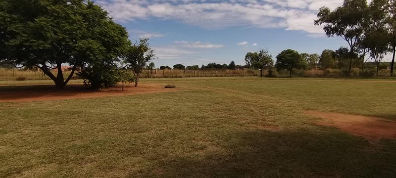 3 Bedroom Property for Sale in Haakdoornboom AH Gauteng